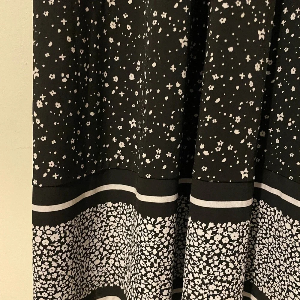 Michael Kors Nora Print Border Maxi Dress Size Medium - Picture 7 of 10